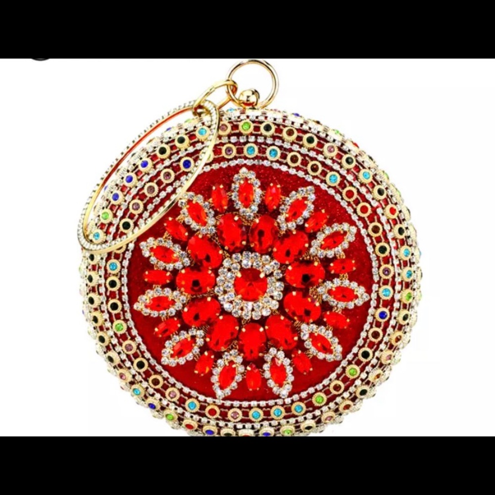 Red jewel circle clutch